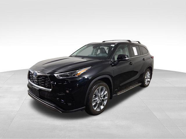used 2024 Toyota Highlander Hybrid car, priced at $46,943