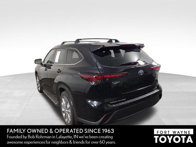 used 2024 Toyota Highlander Hybrid car, priced at $46,943