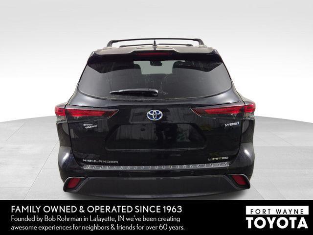used 2024 Toyota Highlander Hybrid car, priced at $46,943