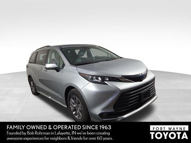used 2025 Toyota Sienna car, priced at $40,850