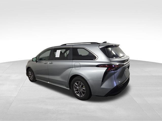 used 2025 Toyota Sienna car, priced at $40,850