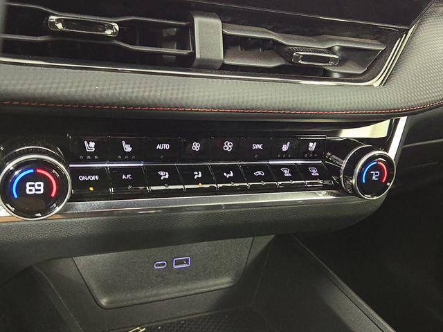 used 2025 Chevrolet Equinox car, priced at $26,784