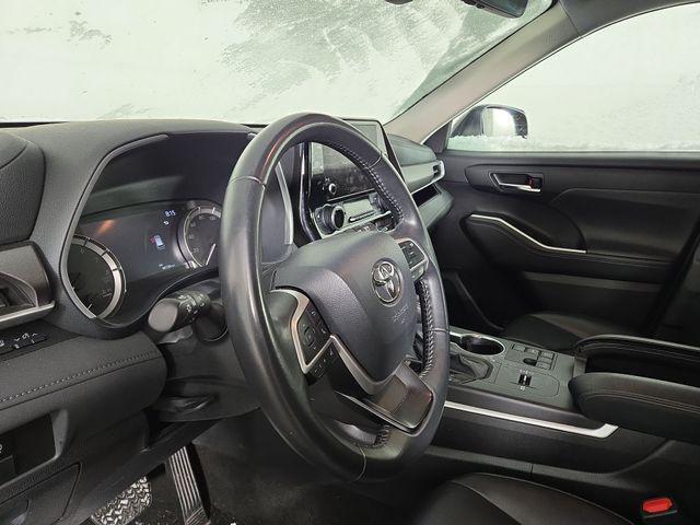 used 2024 Toyota Highlander car, priced at $36,181