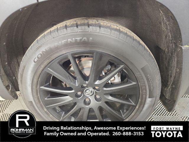 used 2015 Toyota Highlander car, priced at $16,103