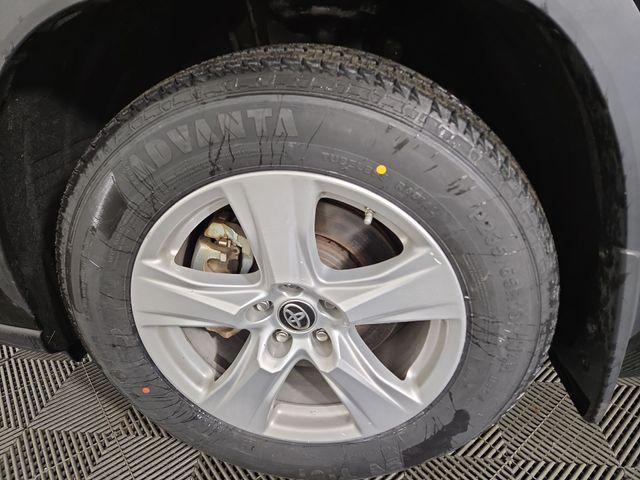 used 2023 Toyota Highlander car, priced at $30,590