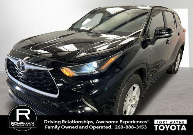 used 2023 Toyota Highlander car, priced at $31,599