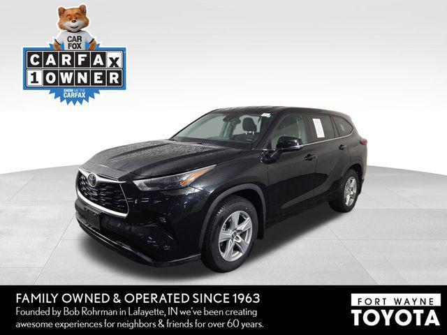 used 2023 Toyota Highlander car, priced at $31,386