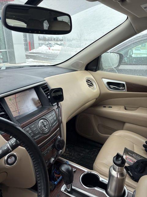 used 2020 Nissan Pathfinder car, priced at $13,679