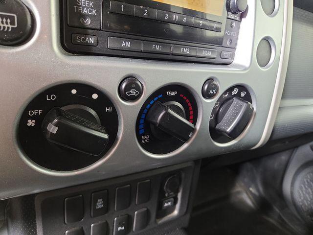 used 2007 Toyota FJ Cruiser car, priced at $12,540