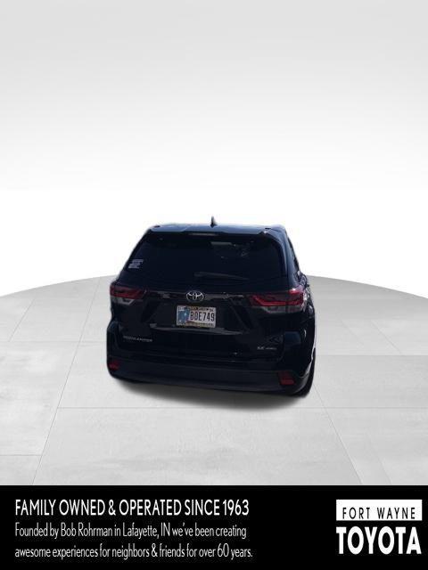 used 2019 Toyota Highlander car, priced at $18,296