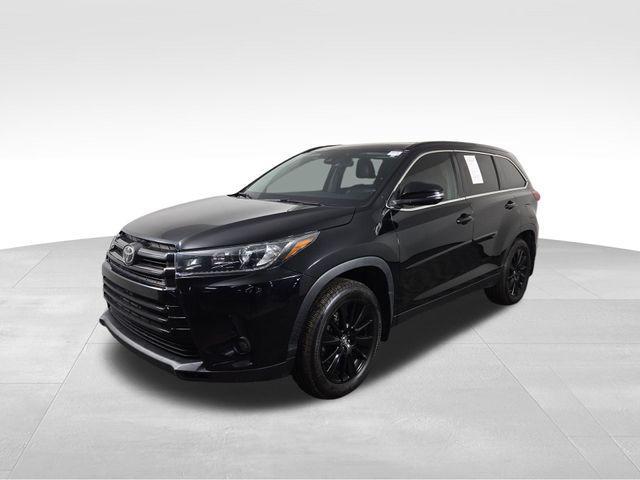 used 2019 Toyota Highlander car, priced at $17,800