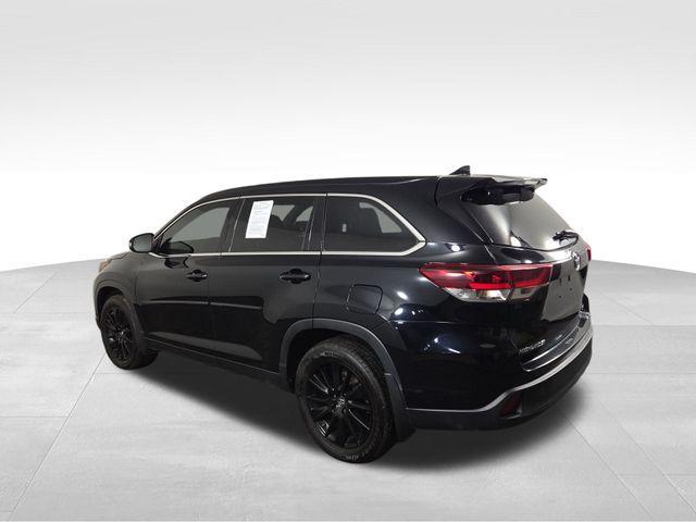 used 2019 Toyota Highlander car, priced at $17,800