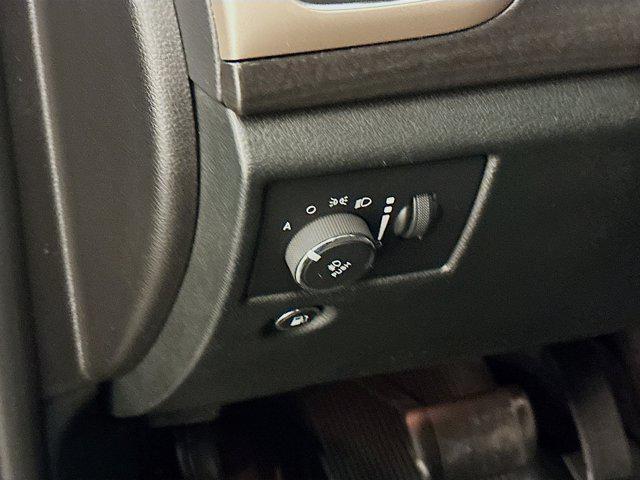 used 2017 Jeep Grand Cherokee car, priced at $14,487