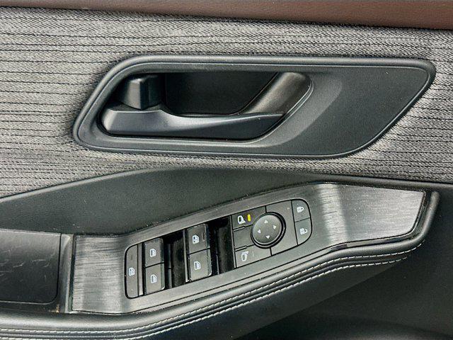 used 2021 Nissan Rogue car, priced at $17,987