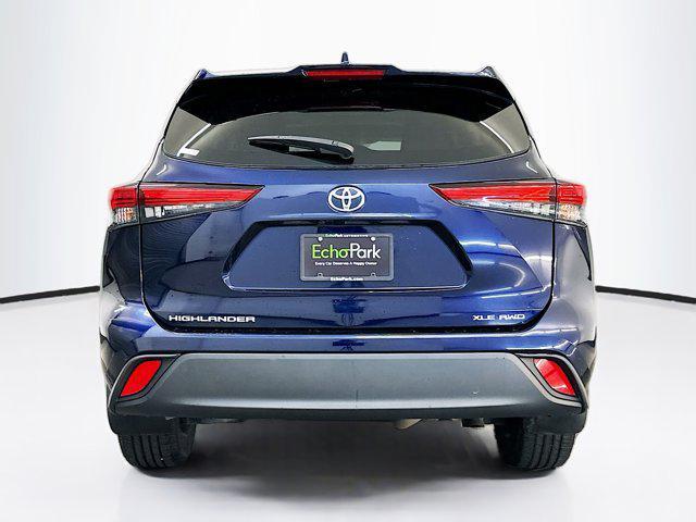 used 2023 Toyota Highlander car, priced at $34,547