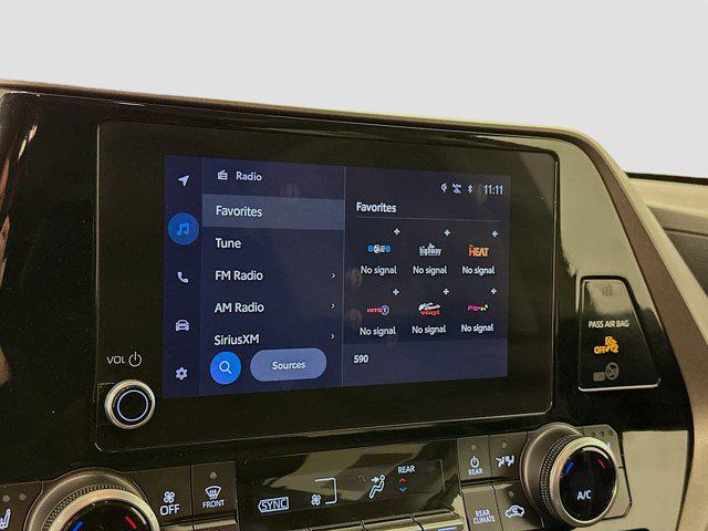 used 2023 Toyota Highlander car, priced at $34,547