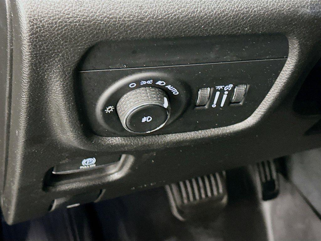 used 2023 Jeep Grand Cherokee L car, priced at $30,996