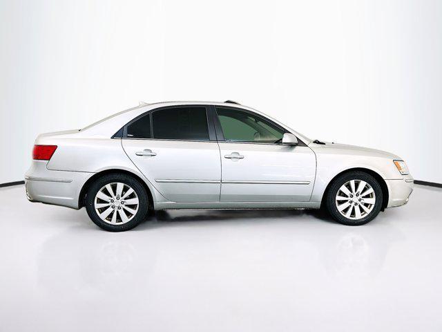 used 2009 Hyundai Sonata car, priced at $6,399