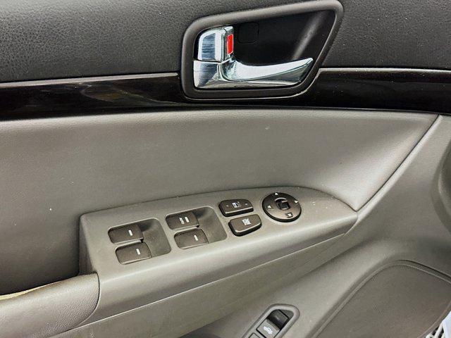 used 2009 Hyundai Sonata car, priced at $6,399