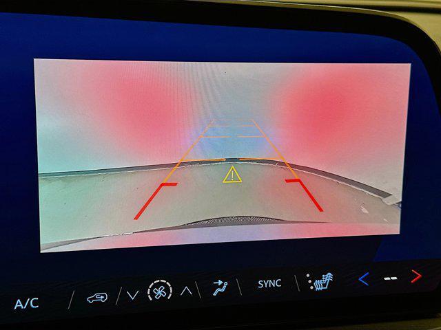 used 2025 Chevrolet Traverse car, priced at $35,997