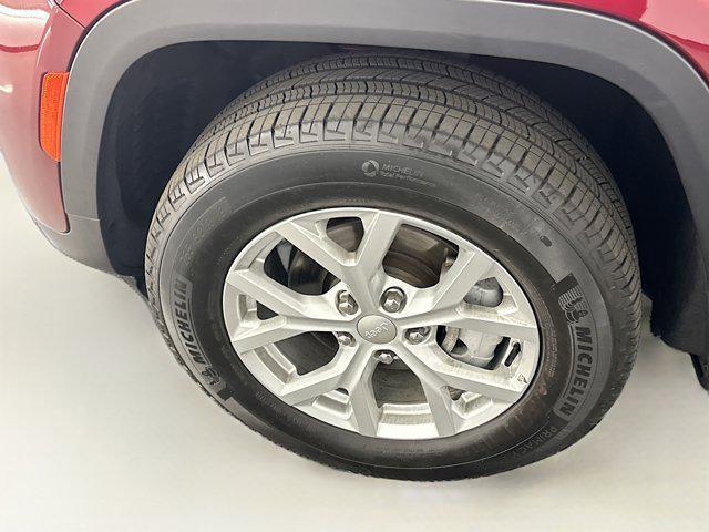 used 2023 Jeep Grand Cherokee car, priced at $32,497