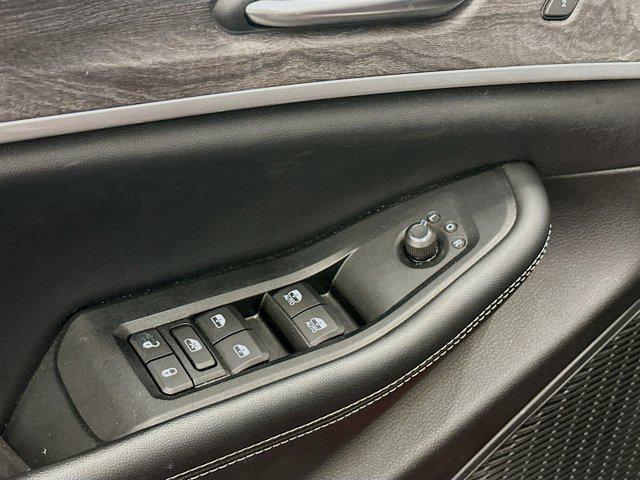 used 2023 Jeep Grand Cherokee car, priced at $32,497