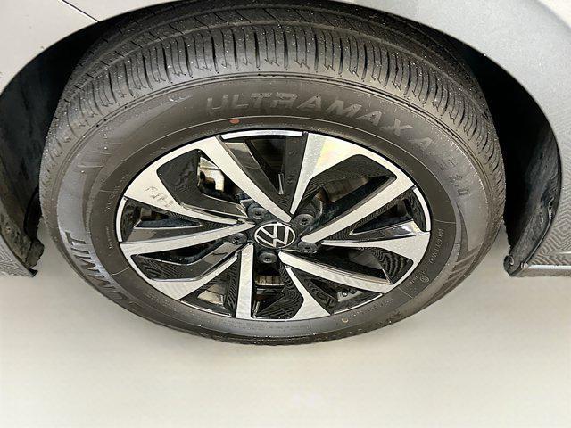 used 2024 Volkswagen Jetta car, priced at $16,547