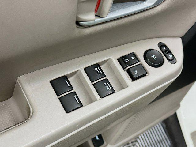 used 2015 Honda Pilot car, priced at $13,496