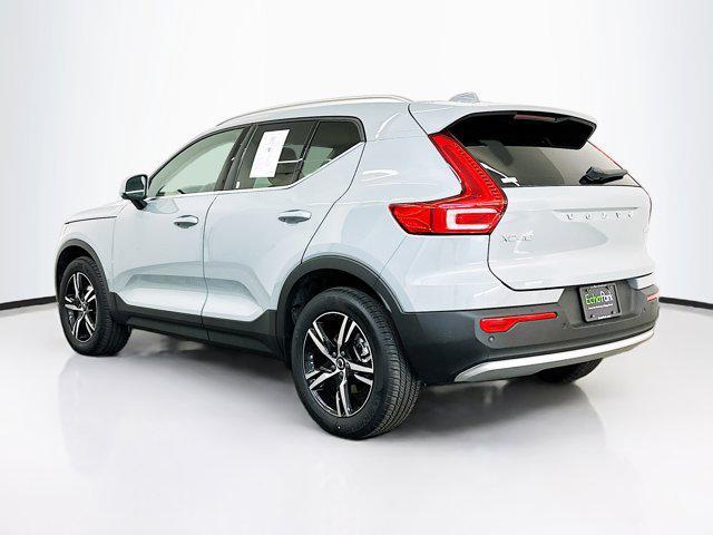 used 2025 Volvo XC40 car, priced at $25,996