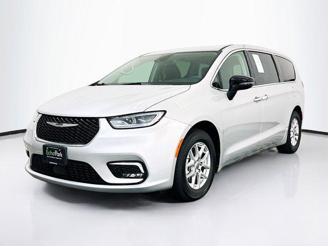 used 2024 Chrysler Pacifica car, priced at $26,496