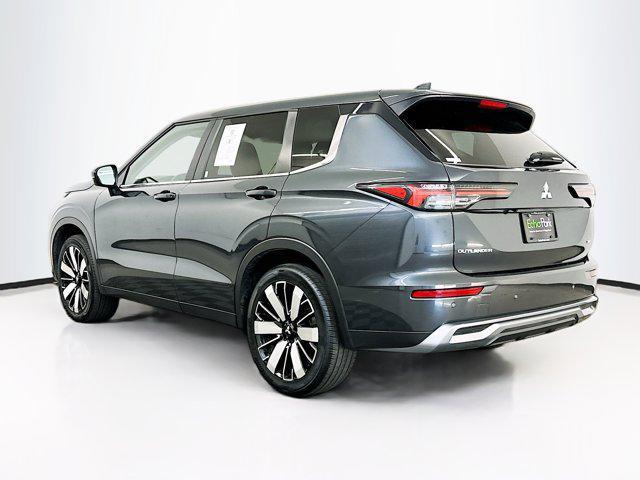 used 2025 Mitsubishi Outlander car, priced at $25,997