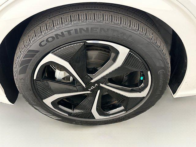 used 2023 Kia EV6 car, priced at $28,987