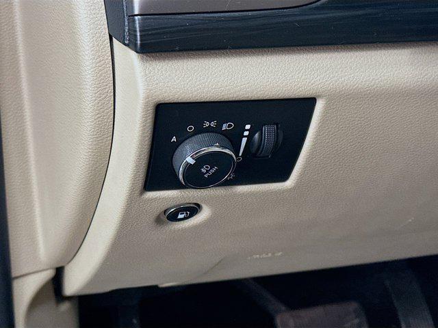 used 2019 Jeep Grand Cherokee car, priced at $16,997