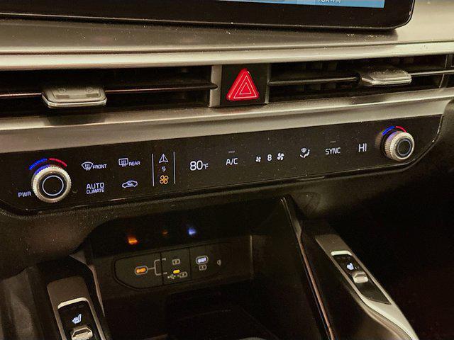 used 2024 Kia Sorento car, priced at $27,487