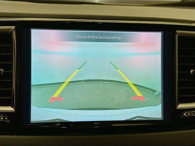 used 2024 Chrysler Pacifica car, priced at $26,996