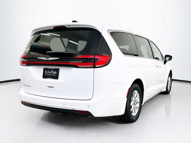 used 2024 Chrysler Pacifica car, priced at $26,996