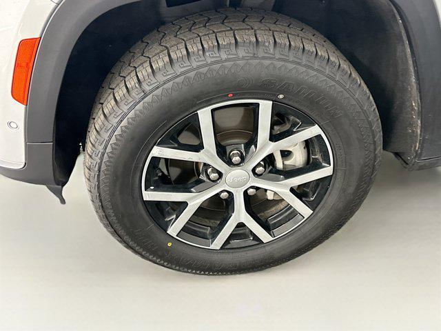 used 2024 Jeep Grand Cherokee L car, priced at $30,987