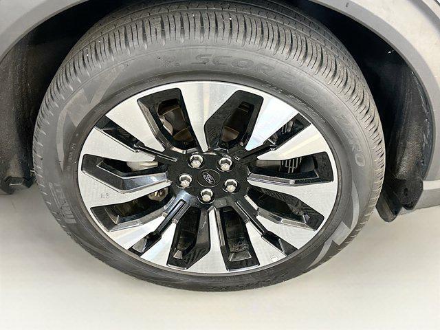 used 2025 Ford Explorer car, priced at $40,297