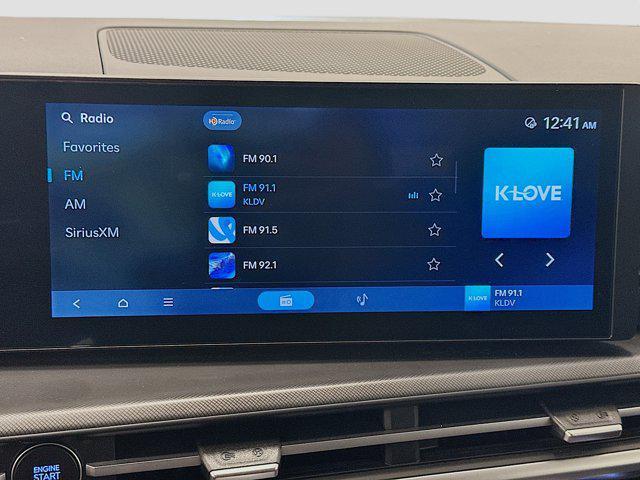 used 2025 Hyundai Santa Fe car, priced at $28,987