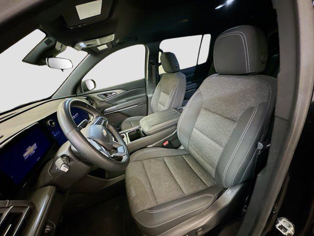 used 2024 Chevrolet Traverse car, priced at $32,547