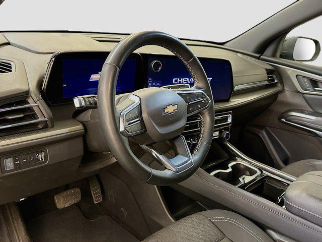 used 2024 Chevrolet Traverse car, priced at $32,547