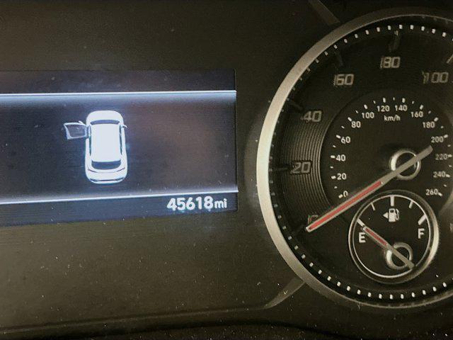 used 2023 Hyundai Santa Fe car, priced at $20,997