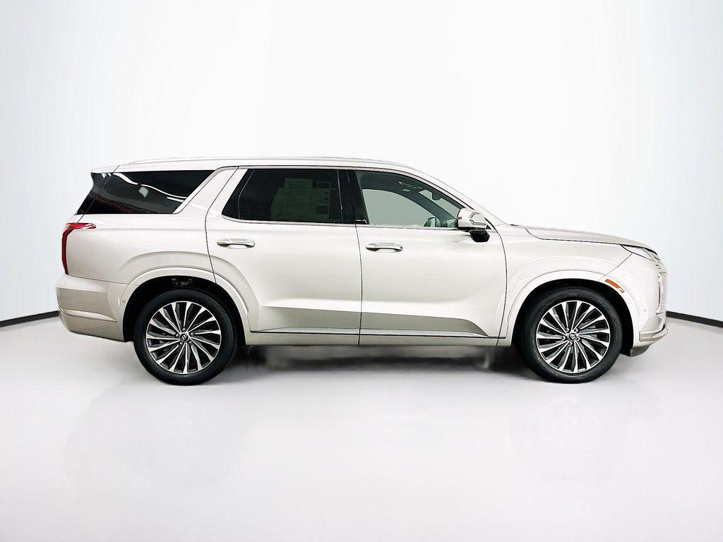 used 2024 Hyundai Palisade car, priced at $36,997