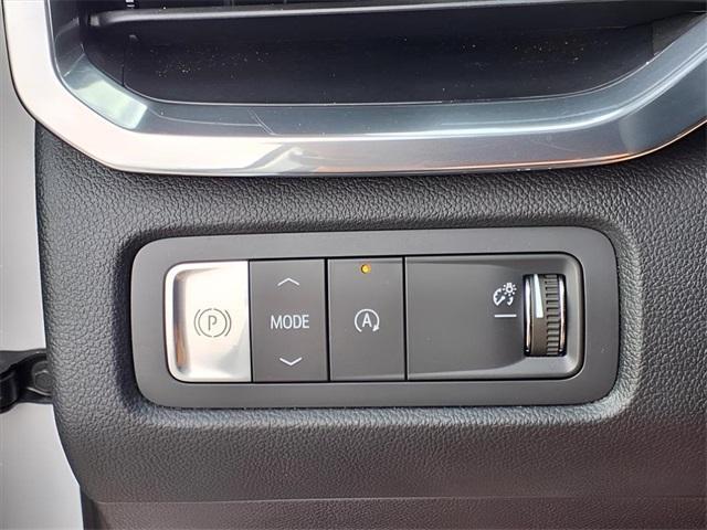 used 2025 GMC Acadia car, priced at $35,586