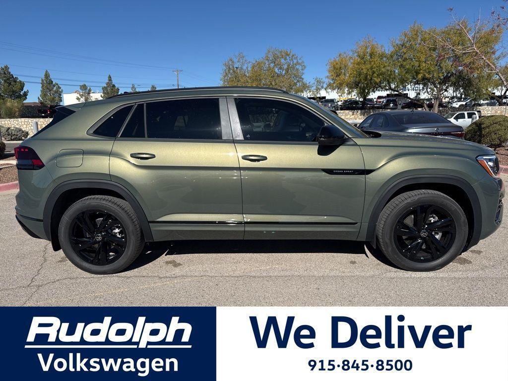 new 2026 Volkswagen Atlas Cross Sport car, priced at $53,625