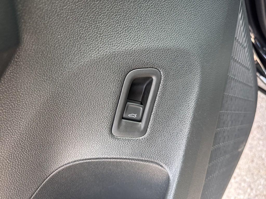 new 2026 Volkswagen Atlas car, priced at $48,726