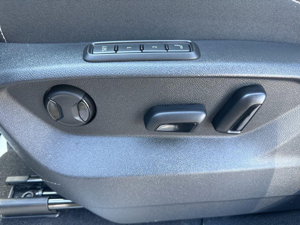 new 2026 Volkswagen Atlas car, priced at $57,647