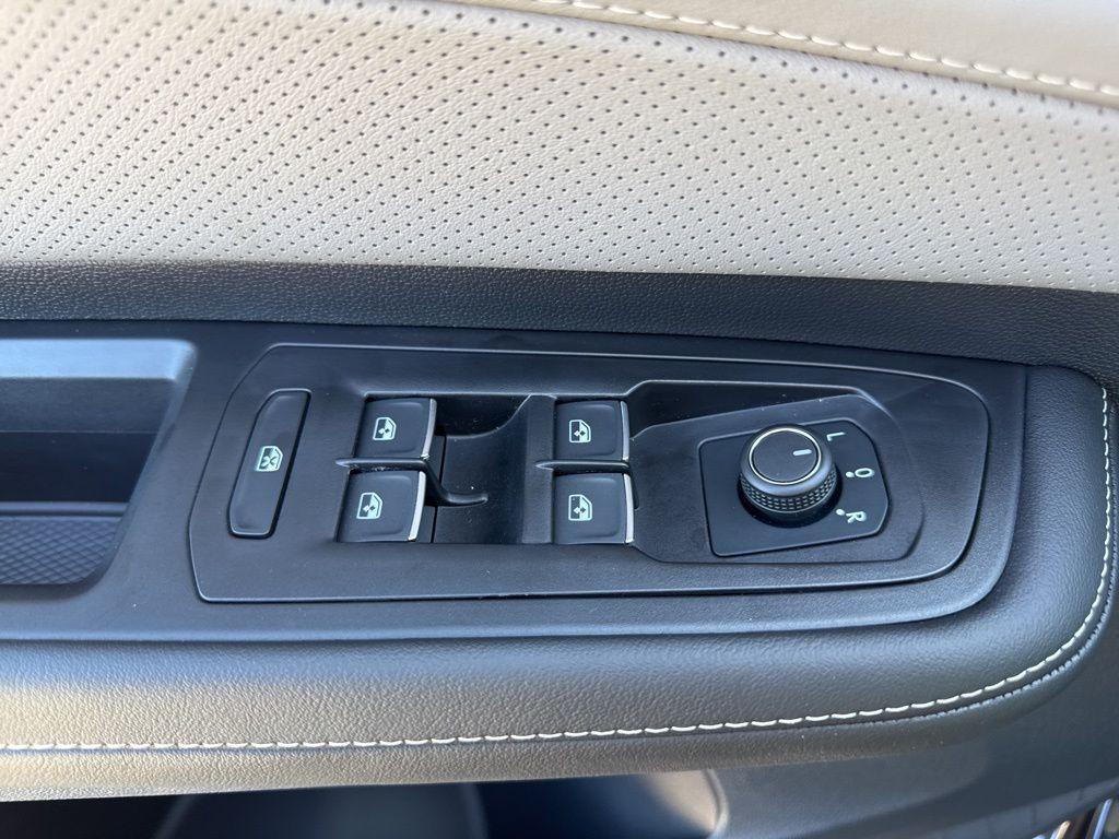 new 2026 Volkswagen Atlas Cross Sport car, priced at $52,630