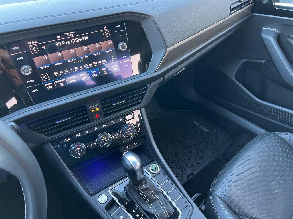 used 2021 Volkswagen Jetta car, priced at $18,252