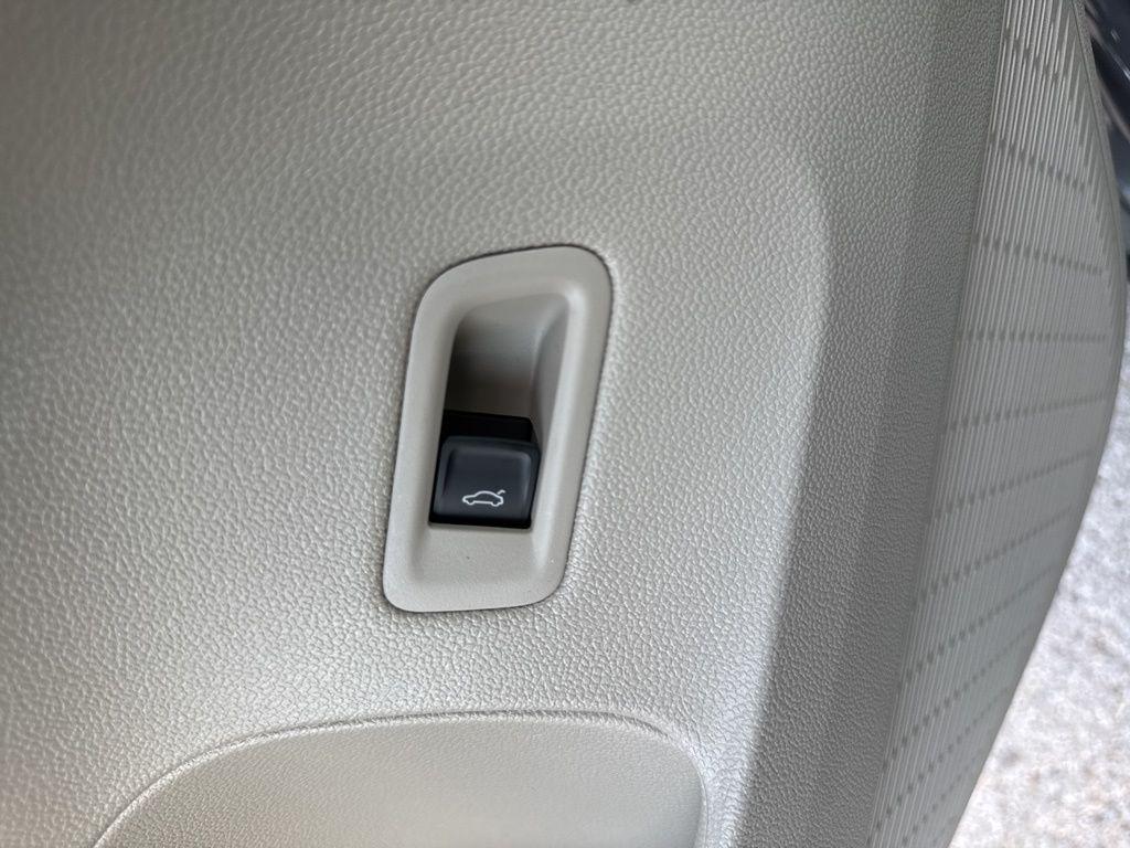 new 2026 Volkswagen Atlas car, priced at $58,286